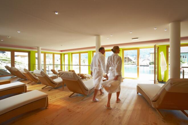 Teichruhe zum Schwimmbadeteich raus