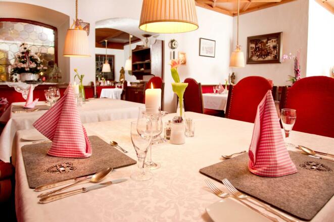 Tischdeko im Restaurant Kirchenwirt