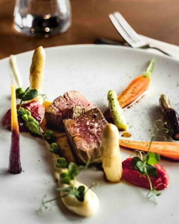 Grander Restaurant 4