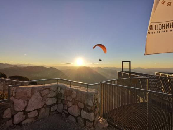 Sonnenuntergang bei Vollmondfahrt