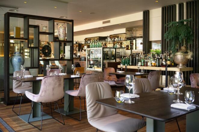 Grander Restaurant 3