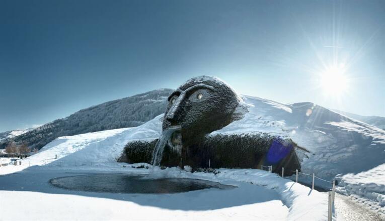 Swarovski Kristallwelten - der Riese im Winter