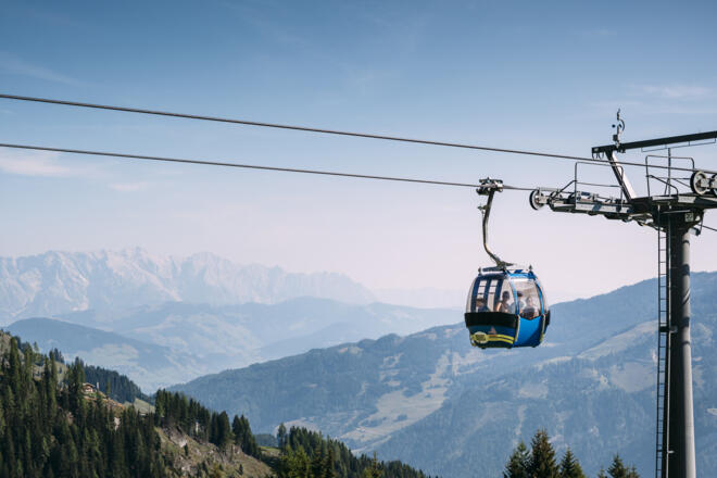 Rauriser Hochalmbahn vor Hochkönig Massiv