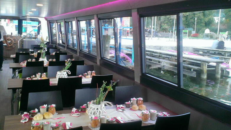 Schifffahrt Hemetsberger Innenbereich Schiff