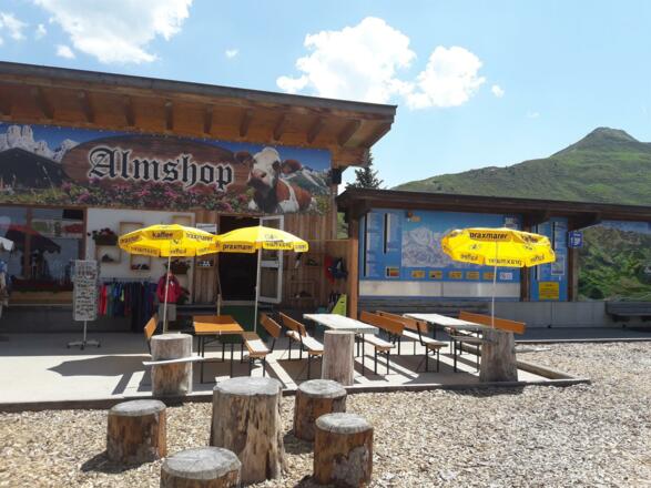 Terrasse Almshop Wiedersbergerhorn