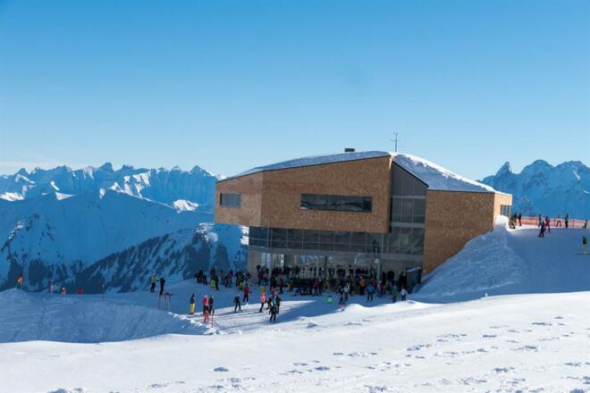 Tafel &amp; Zunder Winter Bergstation Ifen