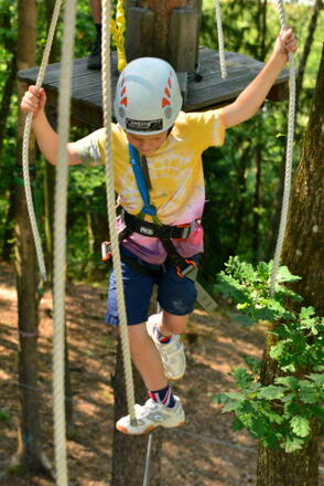 kleiner Profi - Jakob im schwersten Parcours unterwegs