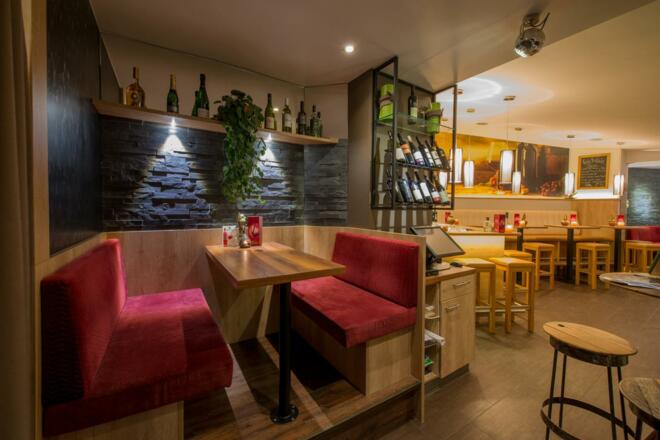 wein+fein-die-cafe-bar-lounge-in-ebensee