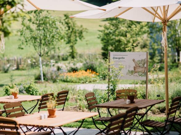 GRÜNE ERDE-WELT Bio - Bistro im Kräutergarten