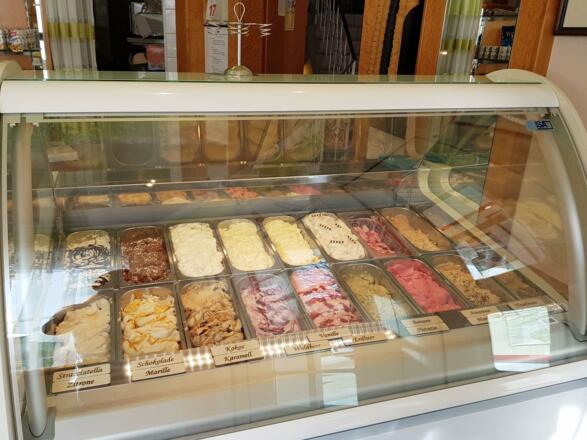 Café Konditorei Jöchtl - neu selbstgemachtes Eis