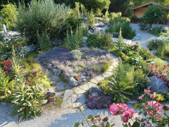 Lavendelherz Hildegard-von-Bingen-Garten