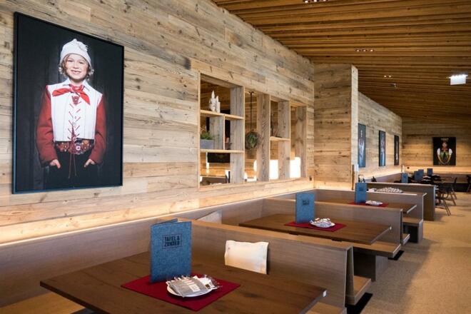 Tafel &amp; Zunder Restaurant II