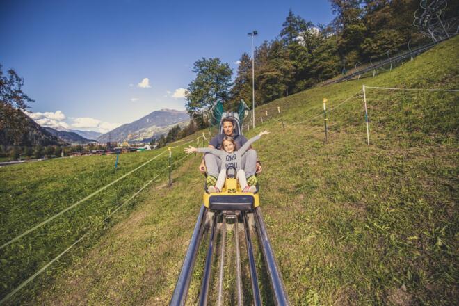 Arena Coaster mit einer Länge von 1.450 m