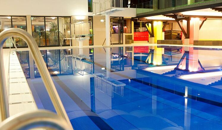Hochmodernes, multifunktionales Sport- &amp; Freizeitbad
