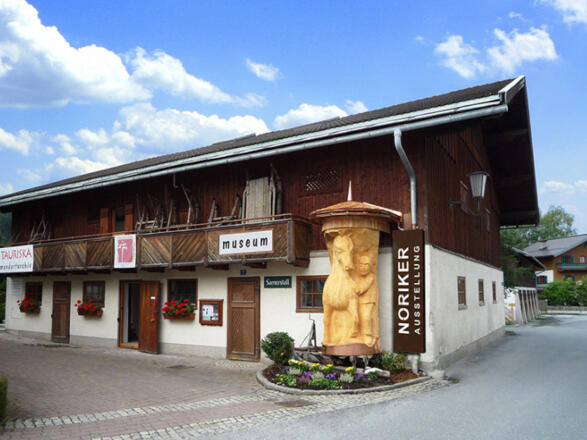 Samerstall Niedernsill mit Noriker Museum und Mundartarchiv