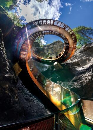 Highlight: imposant angelegte Treppenanlage &quot;Helix&quot;