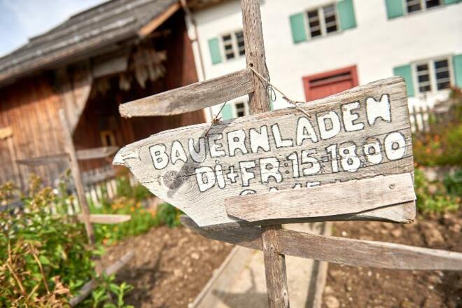 Bauernladen-in-Felixe-Minas-Haus