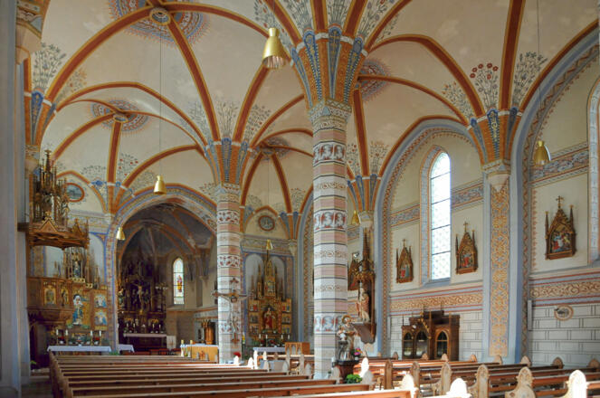 Silbertal, Katholische Pfarrkirche Heilige Josef und Nikolaus mit Friedhof 1