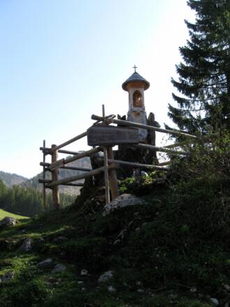 Bildstock im Bereich der Kreuzau.