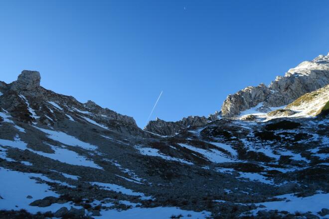 Flugverkehr durch die Frauenscharte