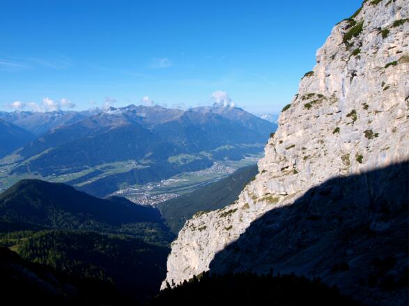 Tiefblick ins Inntal vom Wörgltalanstieg