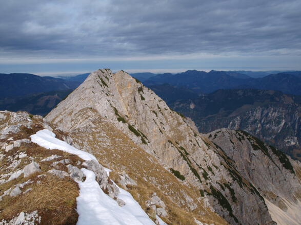 Verbindungsgrat mit Langstein