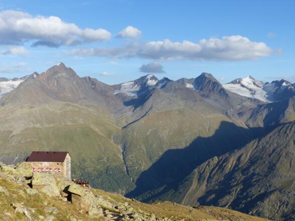 Herrlich ist der Ausblick von der Breslauer Hütte.
