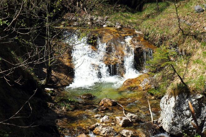 Kleine Wasserfälle ca.660m