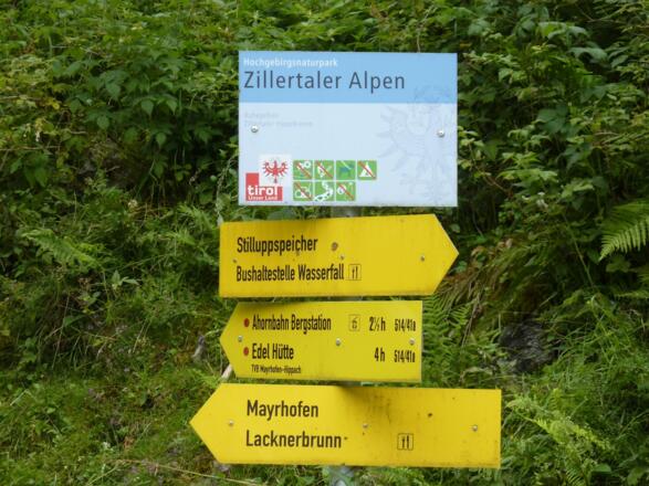 Abzweigung nahe Gasthof Wasserfall