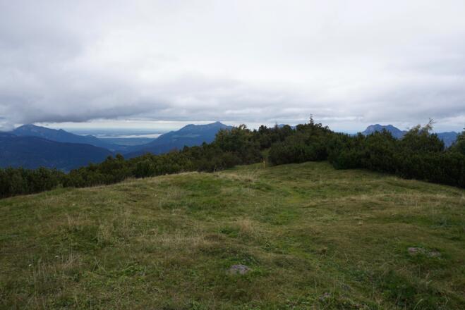 Aussicht nach dem Schuhmacherkreuz zum Chiemsee