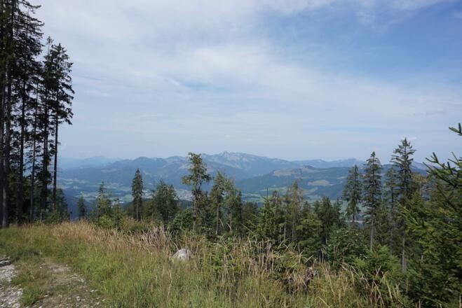 Aussicht zum Geigelstein und zur Kampenwand