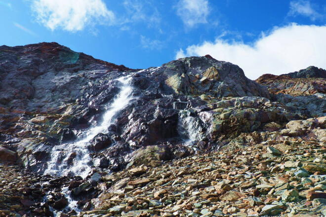 Wasserfall am Anstiegsweg um 2600m