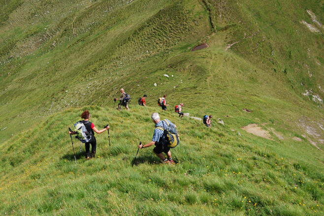 Steiler Abstieg vom Flugkopf