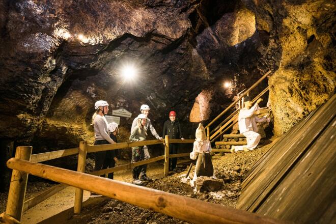 Im tiefen Inneren des Schaubergwerkes