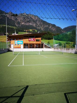 Tennisplatz öffentl. Sportplatz