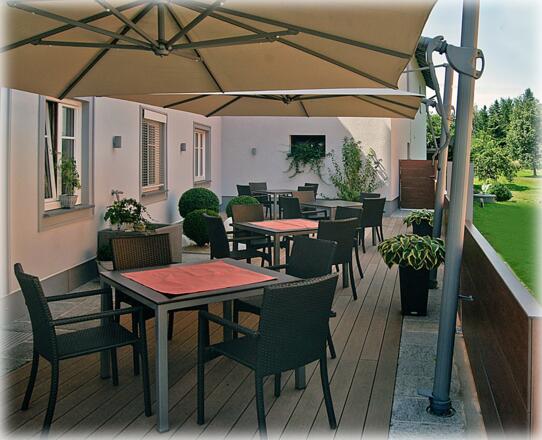 Gästeterrasse