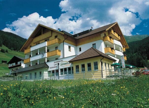 Familien-Erlebnishotel Fendels