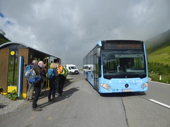 Bushaltestelle Hotel Adler