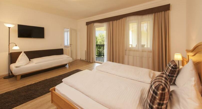 Gasthof Badl in Hall in Tirol Dreibettzimmer