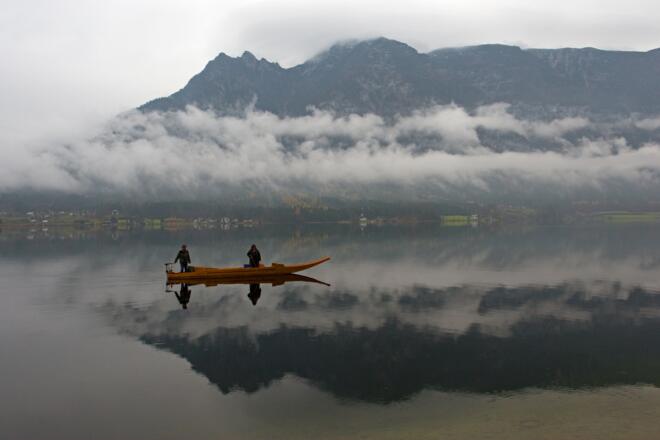 Fischen auf Zille im Nebel