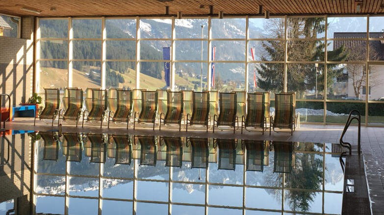 Der Gosaukamm im Hallenbad