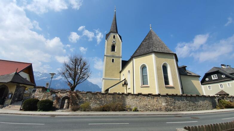 Pfarrkirche Puch Maria Geburt