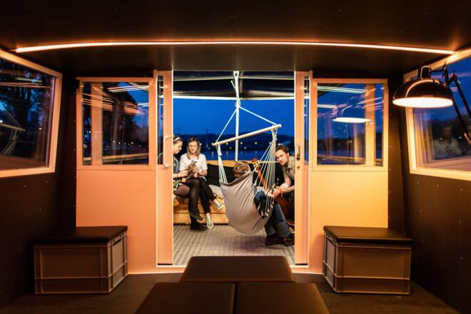 flap-at_www_walross_at_-berdachtes-au-endeck_hires_cmyk