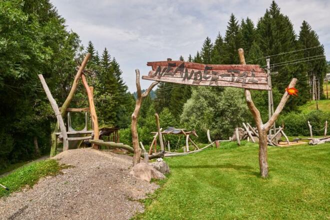 Abenteuerspielplatz \&quot;Neander-Tal\&quot; in Jungholz
