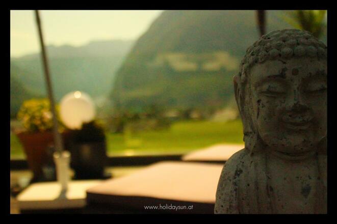 Buddha auf Dachterrasse