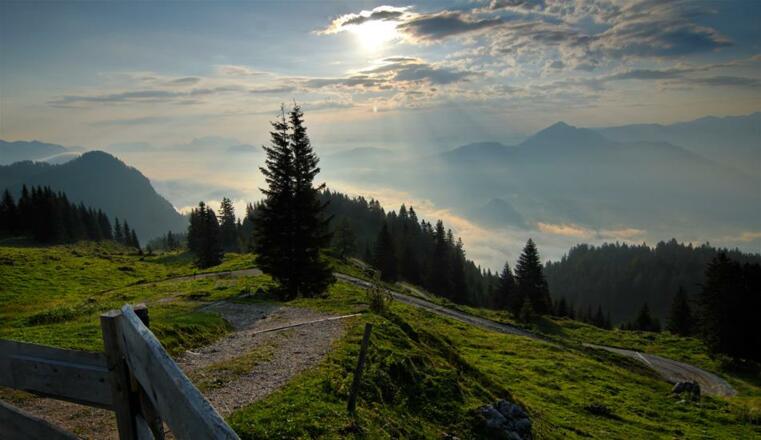 Bayreuther Hütte Ausblick Dämmerung