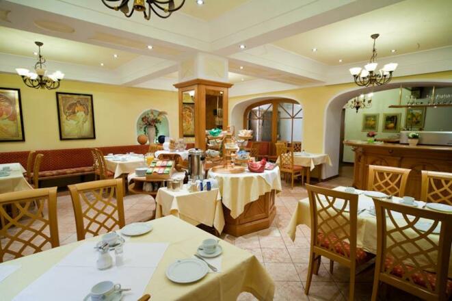 Speisen im Goldenen Ochs