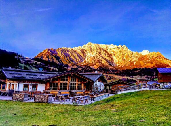 Bründlstadl Abendstimmung Sommer