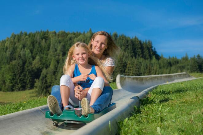 100 % Spaß-Garantie für die ganze Familie auf der Sommerrodelbahn am Biberg in Saalfelden 