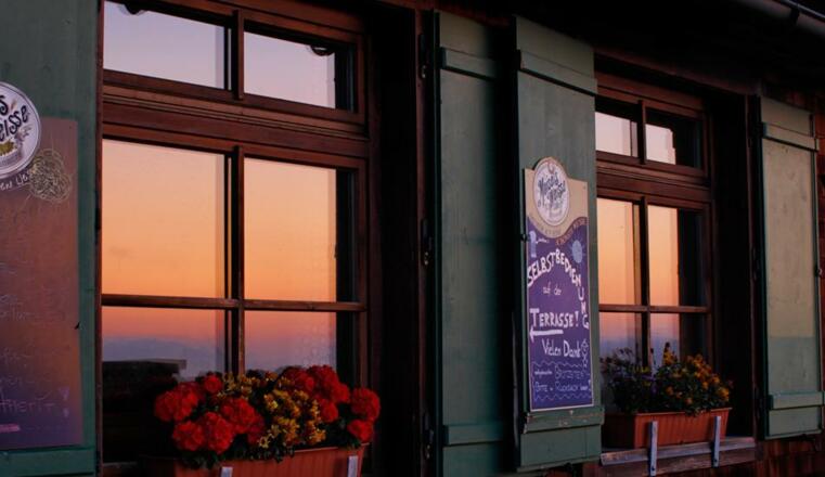 Bayreuther Hütte Abendstimmung